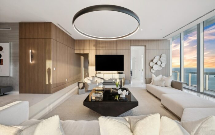 Aston Martin Prestige Signature Penthouse Sunset